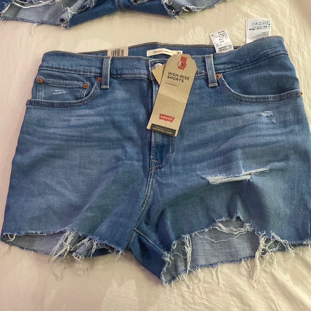 Levi’s shorts